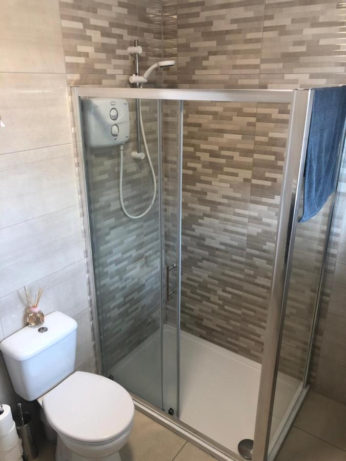 Cheerful 4 Bedroom Town House With Bbq, Galway Zewnętrze zdjęcie