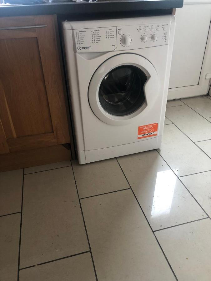 Cheerful 4 Bedroom Town House With Bbq, Galway Zewnętrze zdjęcie